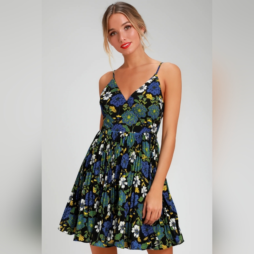 Lost + Wonder Pisces Black Multi Floral Print Pleated Wrap Dress Size XS